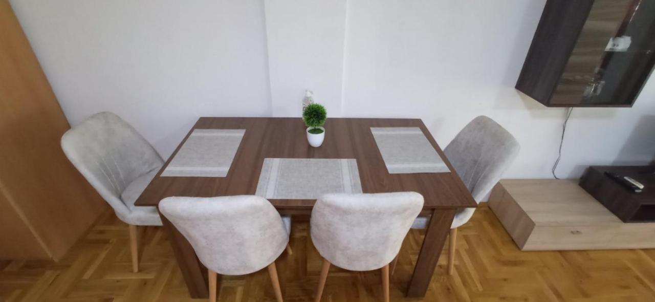 Elena Luka Apartment