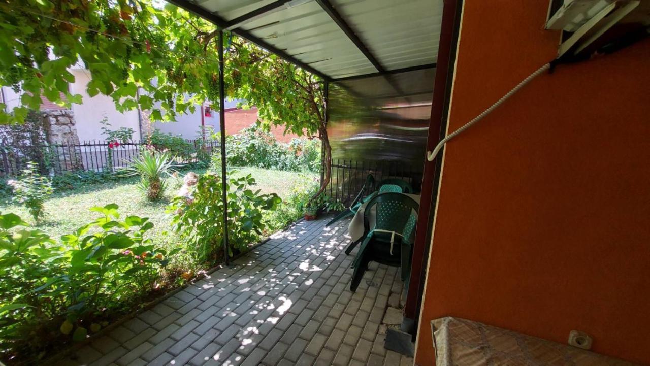 Elena Luka Apartment