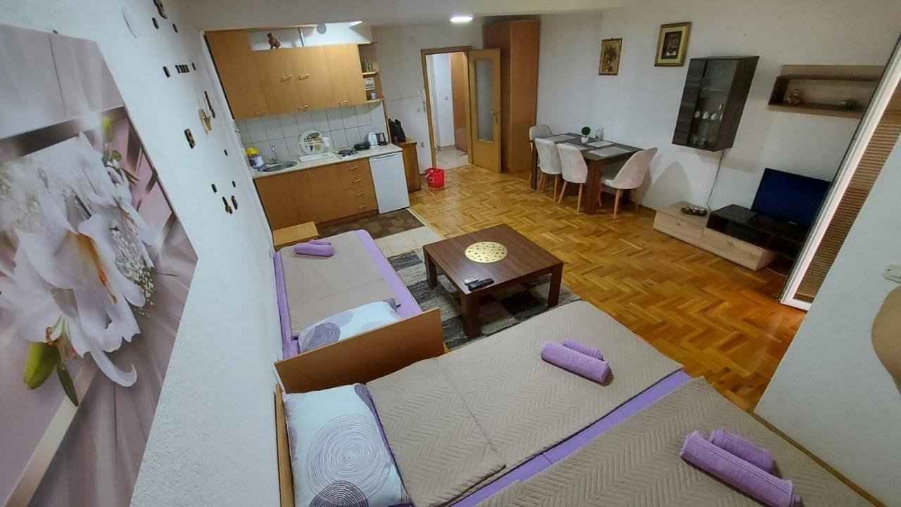 Elena Luka Appartement *