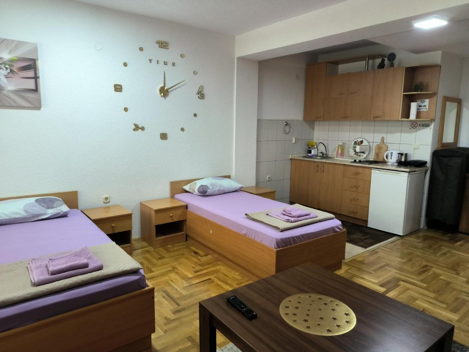 Elena Luka Apartment *
